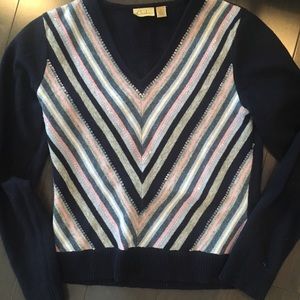 Caslon v neck sweater in flattering chevron stripe
